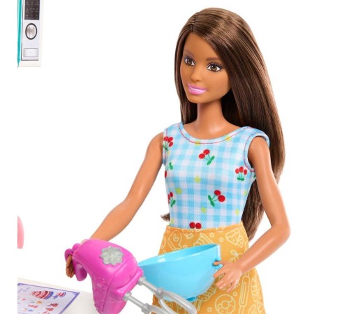 HJY94 Barbie Brooklyn ve Malibu Pasta Yapıyor Oyun Seti