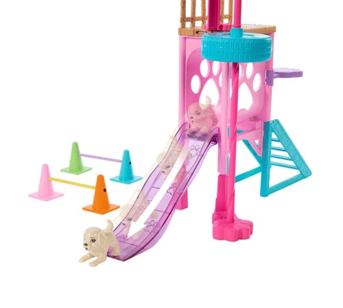 HRM10 Stacienin Köpekçik Oyun Parkı - Barbie and Stacie To The Rescue