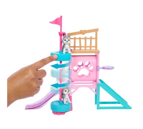 HRM10 Stacienin Köpekçik Oyun Parkı - Barbie and Stacie To The Rescue