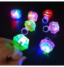 Kristal Tasarımlı Led Glow Işıklı 3 Modlu Mavi Yüzük 3.5 x 5 cm