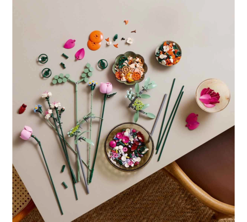 LEGO Botanicals Pembe Çiçek Buketi 10342 LEGO Botanicals Pembe Çiçek Buketi 10342