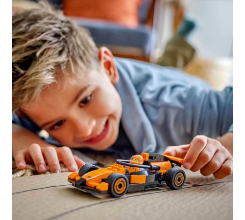 LEGO City McLaren Yarış Arabalı F1 Sürücüsü 60442 LEGO City McLaren Yarış Arabalı F1 Sürücüsü 60442