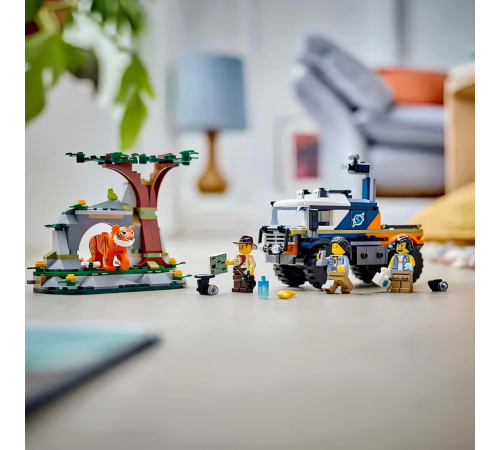 LEGO City Orman Kaşifinin Arazi Kamyonu 60426 LEGO City Orman Kaşifinin Arazi Kamyonu 60426