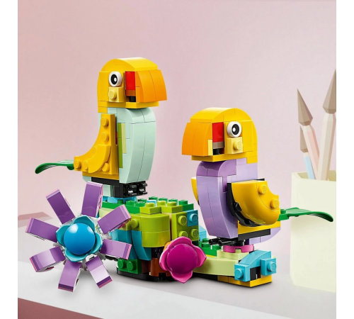 LEGO Creator Sulama Kabında Çiçekler 31149 LEGO Creator Sulama Kabında Çiçekler 31149