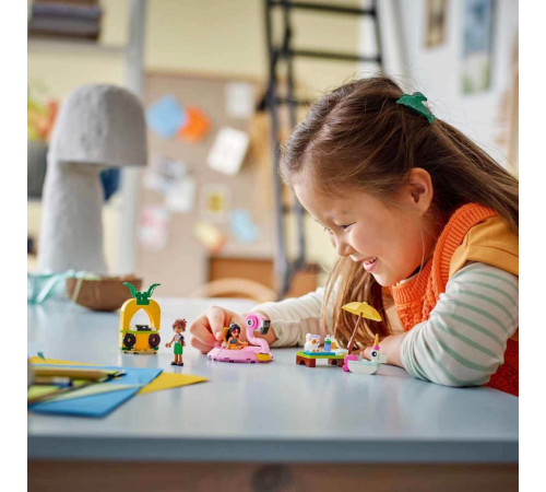 LEGO Friends Tek Boynuzlu At ve Flamingo Havuz Partisi 42658 LEGO Friends Tek Boynuzlu At ve Flamingo Havuz Partisi 42658