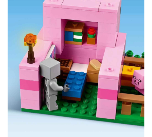 LEGO Minecraft Yavru Domuz Evi 21268 LEGO Minecraft Yavru Domuz Evi 21268