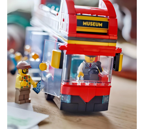Red Ddecker Sightseeing Bus 60407 Red Ddecker Sightseeing Bus 60407