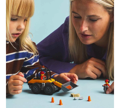 LEGO Sarı Tekerlekli İnşaat Yükleyicisi 60450 LEGO Sarı Tekerlekli İnşaat Yükleyicisi 60450