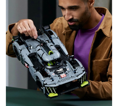 LEGO Technic PEUGEOT 9X8 24H Le Mans Hybrid Hypercar 42156 LEGO Technic PEUGEOT 9X8 24H Le Mans Hybrid Hypercar 42156