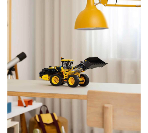 LEGO Technic Volvo L120 Electric Tekerlekli Yükleyici 42209 LEGO Technic Volvo L120 Electric Tekerlekli Yükleyici 42209