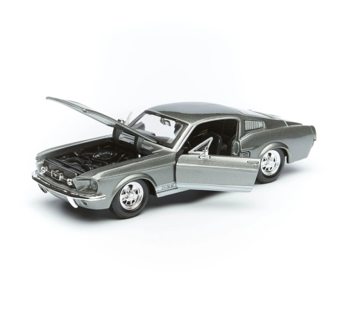 Maisto 1:24 1967 Model Ford Mustang GT Maisto 1:24 1967 Model Ford Mustang GT