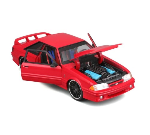 MAY 32549 1:24 1993 Ford Mustang SVT Cobra Model Araba -Necotoys MAY 32549 1:24 1993 Ford Mustang SVT Cobra Model Araba -Necotoys