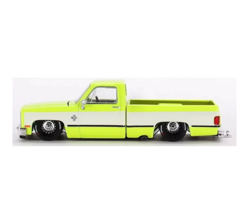 Mini GT 1/64 Chevrolet Silverado KAIDO Flo Yellow V1 Mini GT 1/64 Chevrolet Silverado KAIDO Flo Yellow V1