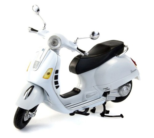 Sunman 1:12 Vespa GTS 300 Super Sunman 1:12 Vespa GTS 300 Super