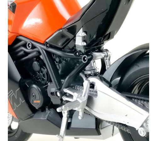 Welly 1:10 1190 RC8 Model Motosiklet Welly 1:10 1190 RC8 Model Motosiklet
