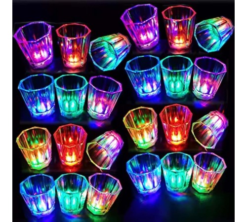 Renkli Led Parlayan Fiber Optik Glow Işıklı Bardak 5,5 x 5,5 cm Renkli Led Parlayan Fiber Optik Glow Işıklı Bardak 5,5 x 5,5 cm