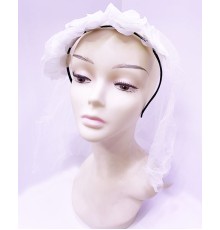 Uzun Duvaklı Üstü Beyaz Çiçekli Parti Tacı