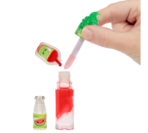 Yummiland Maya Watermelon Bebeği ve Dudak Parlatıcısı Yummiland Maya Watermelon Bebeği ve Dudak Parlatıcısı