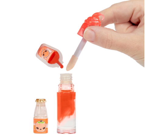 Yummiland Piper Peach Bebeği ve Dudak Parlatıcısı Yummiland Piper Peach Bebeği ve Dudak Parlatıcısı