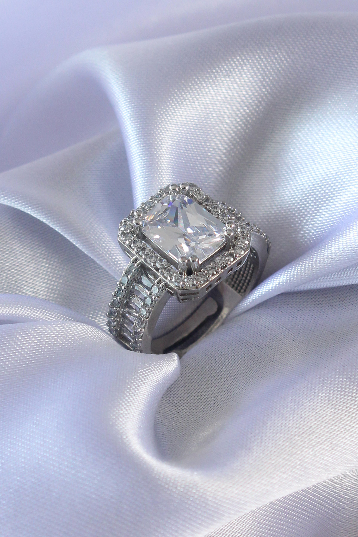 Silver Color Zircon Stone Female Ring