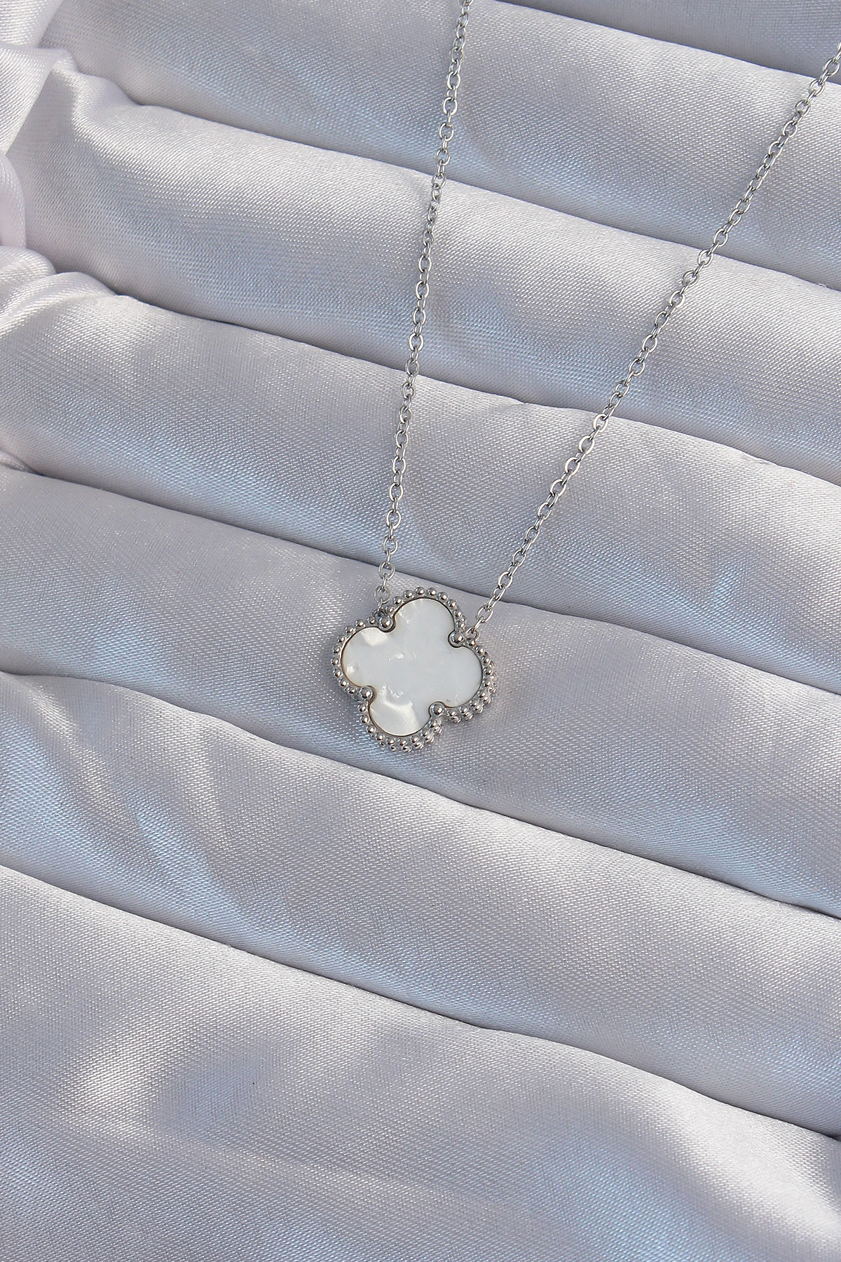 316L Steel Silver Color White Pearl Clover Necklace