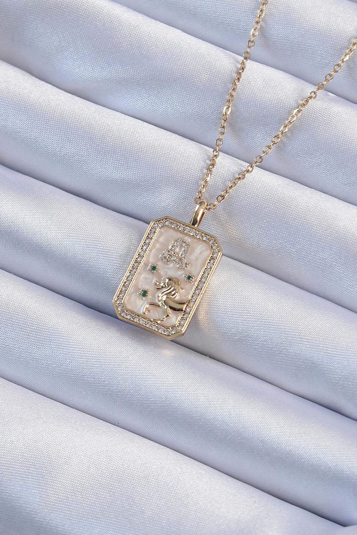 316L Steel Chain Gold Color Zircon Stone Lion Figurized Tarot Necklace