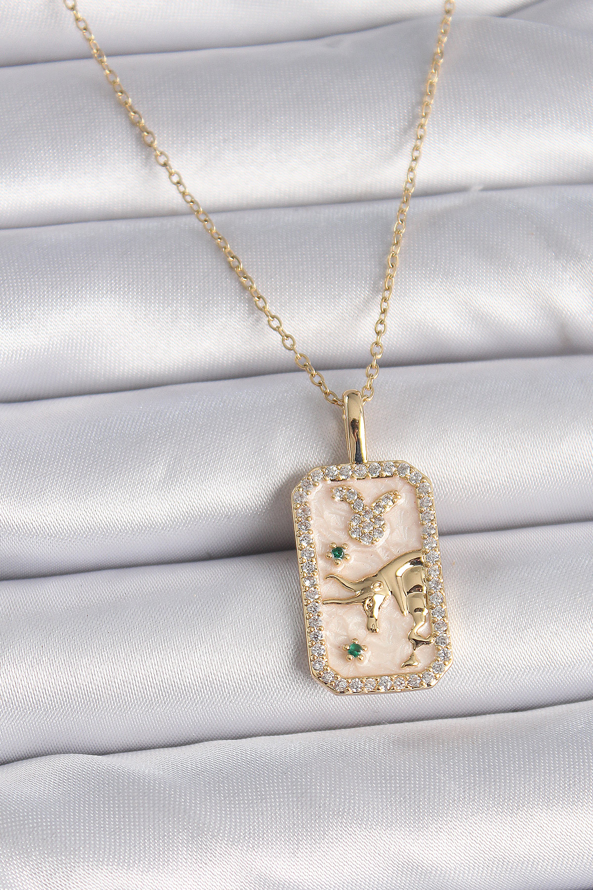 316L Steel Gold Color Chain Bull Bushing Zirconia Stone Women Necklace