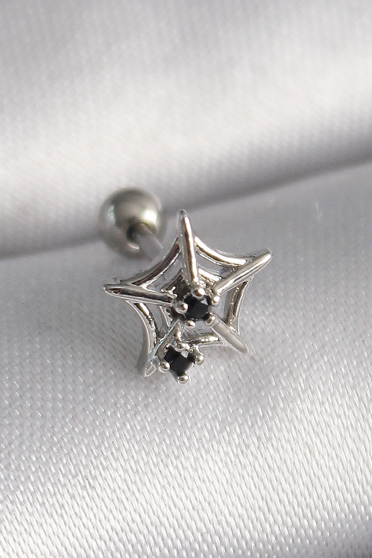 316L Steel Silver Color Black Zircon Stone Detail Spider Network Model Tragus Piercing