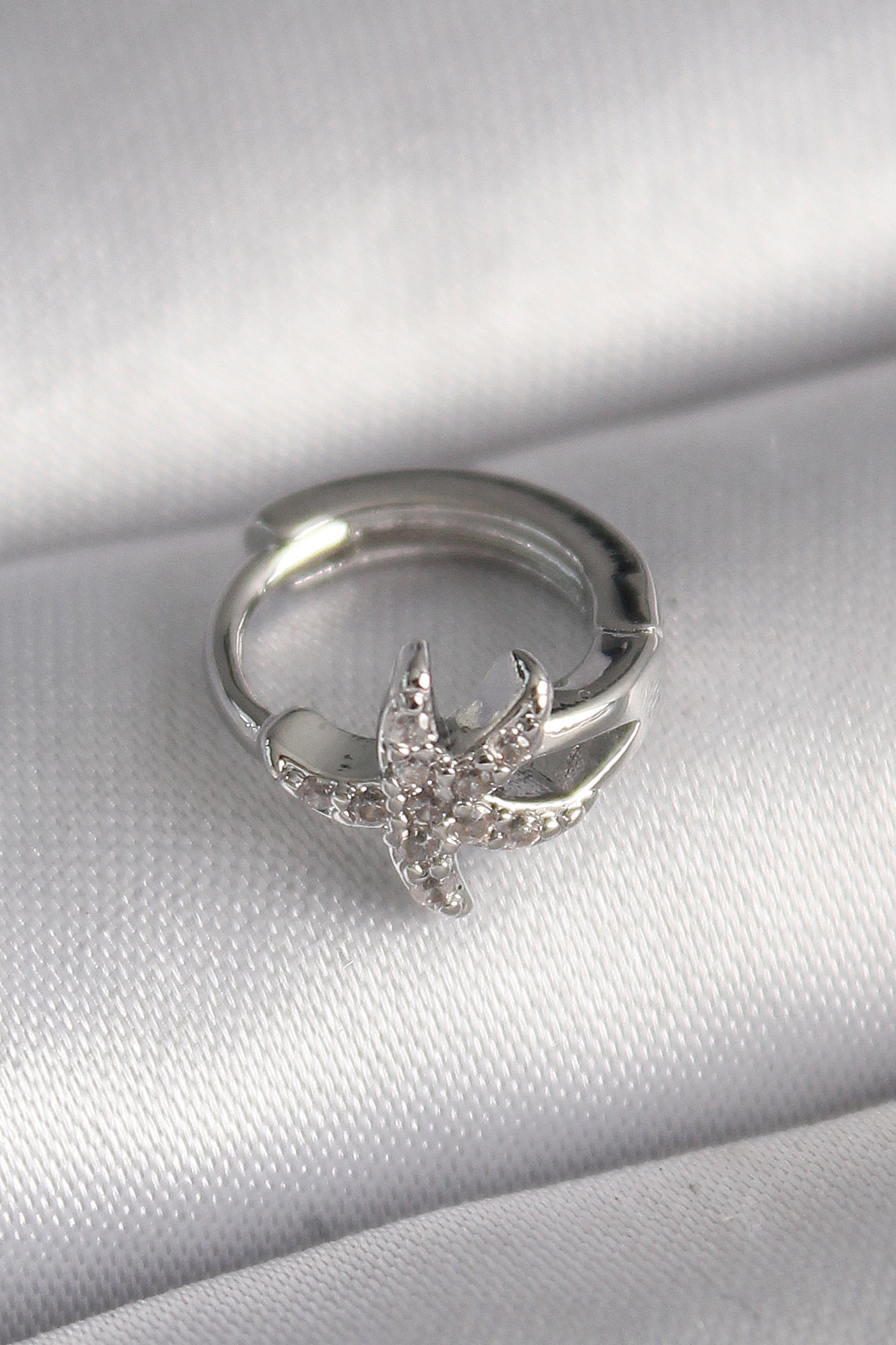 316L Steel Silver Color Zircon Stone Sea Star Model Tragus Piercing