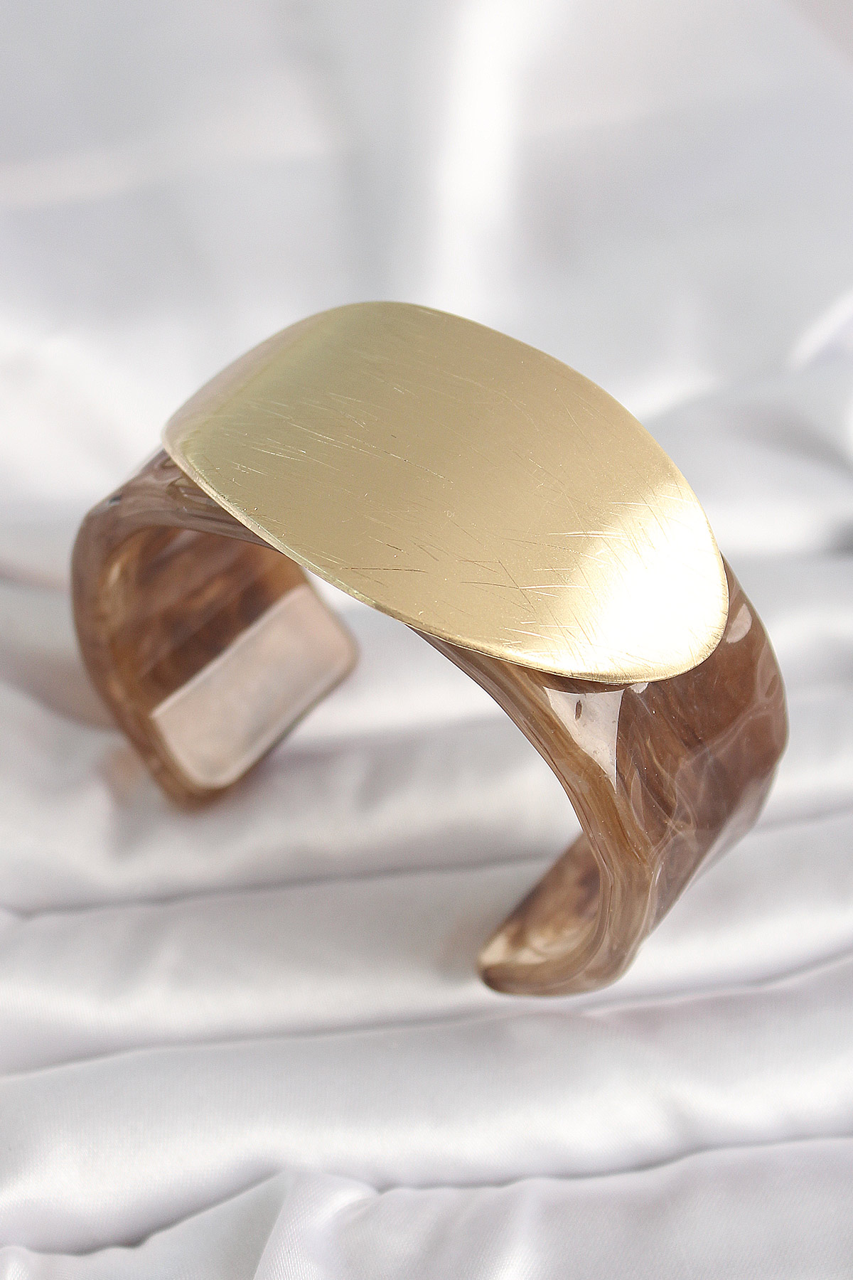 Brown Marble Pattern Acrylic Plastic Gold Oval Plate Model Vintage Female Bracelet