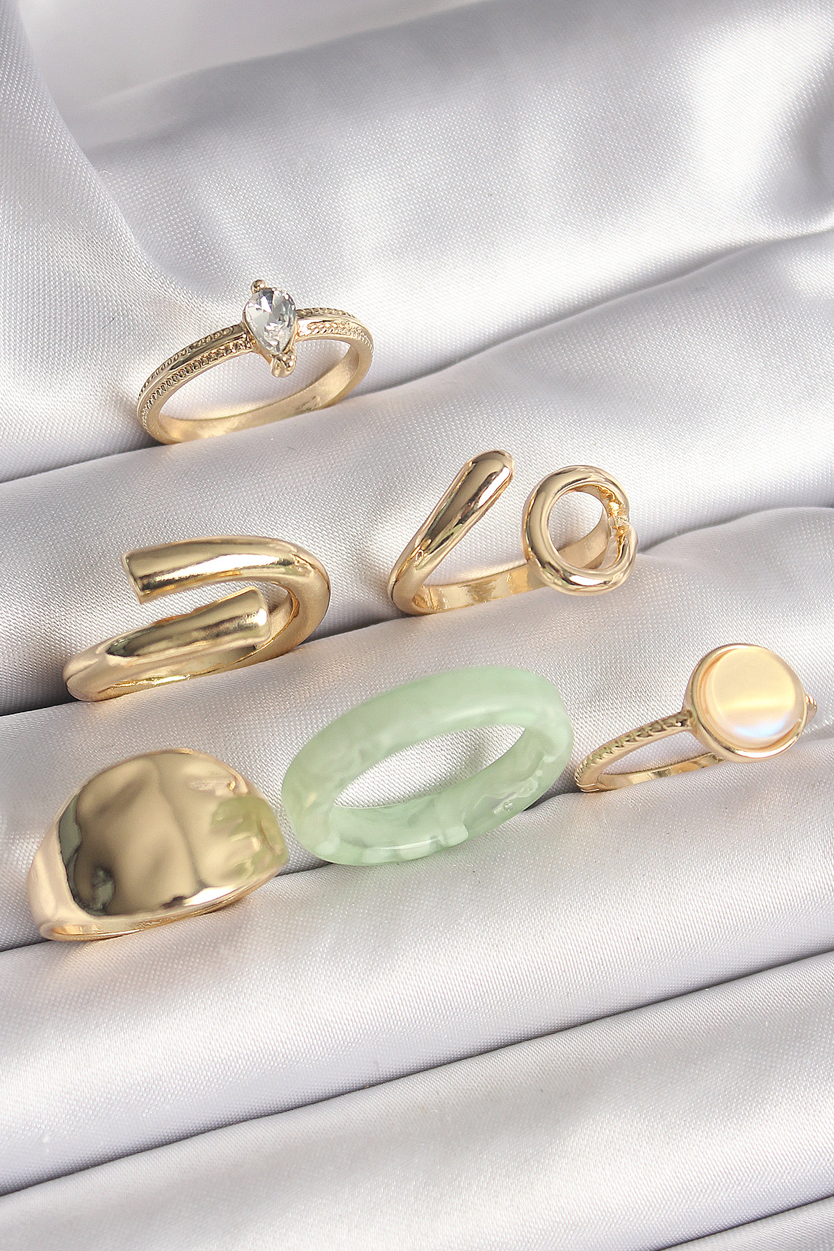 Brass Gold Color Zircon Stone Processing Plate Figurized White Circle Mine Detailed 6'L Female Ring Set