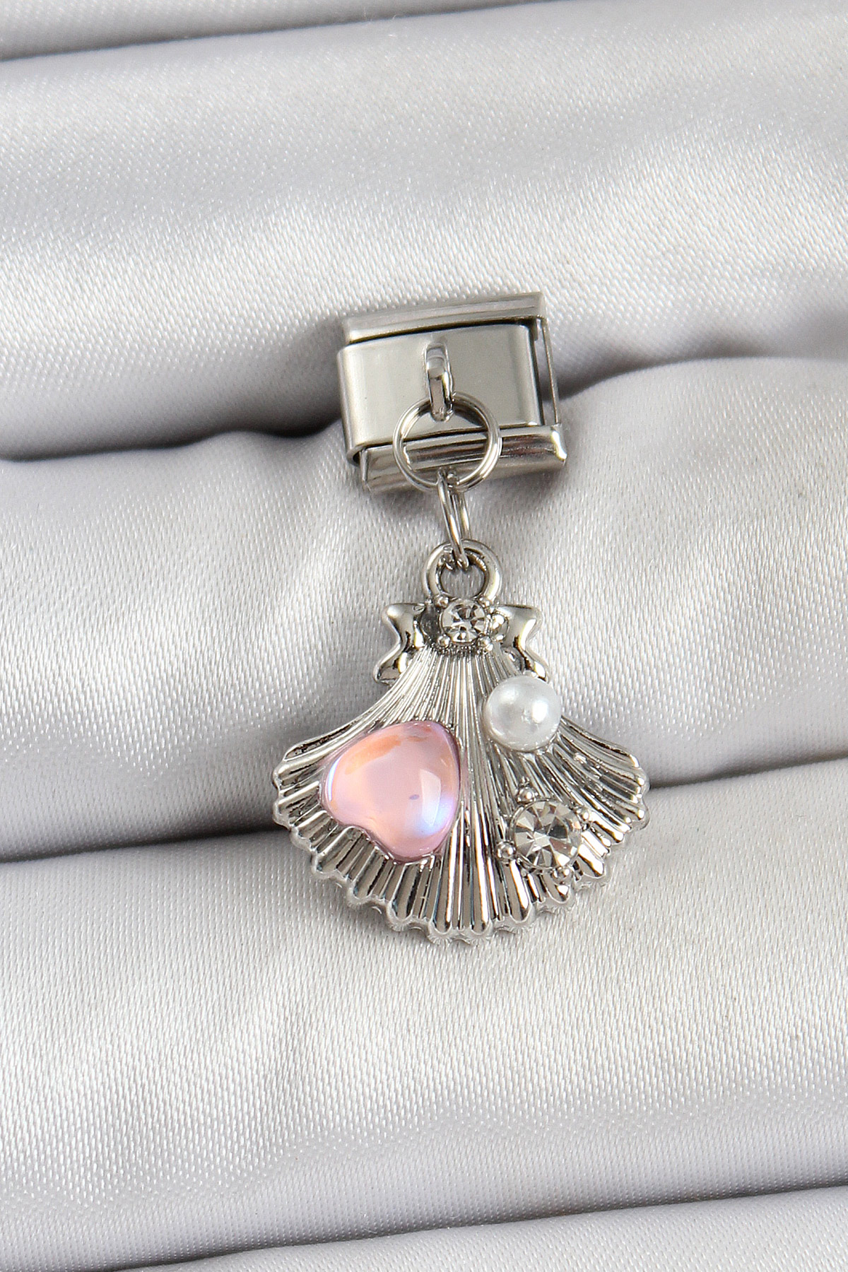 316L Steel Trapped Pearl Detailed Oyster Model Silver Color Nomination Charm