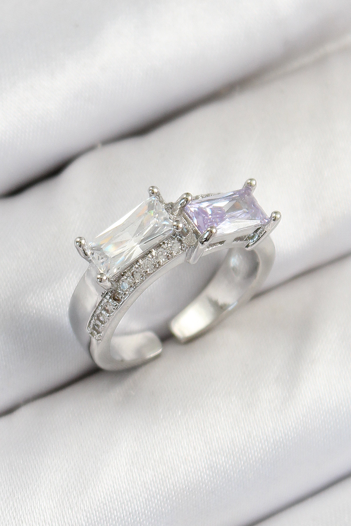 Brass Zircon Stone Rectangular Model Silver Color Female Ring