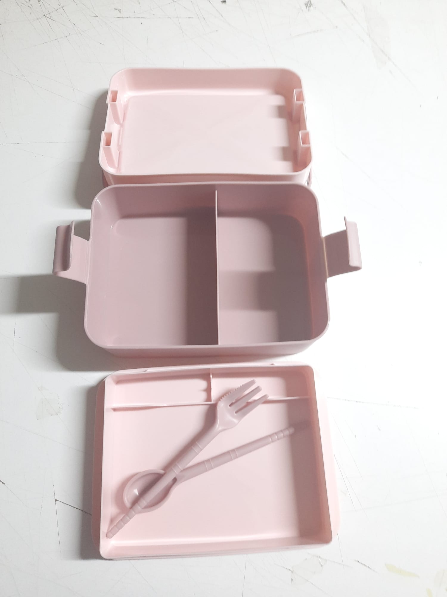 Kulplu Beslenme Kabı 2 Bölmeli Mandallı Diyet Kabı -Çatal Kaşık Dahildir