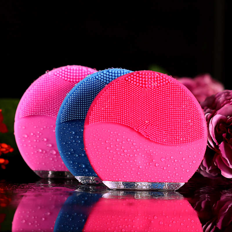 Vibrating Face Cleaning And Massage Tool
