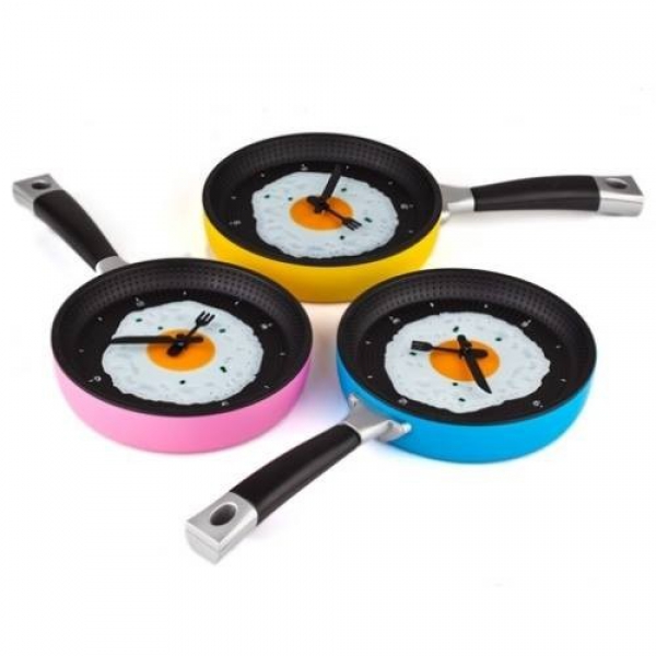Egg Pan Kitchen Clock