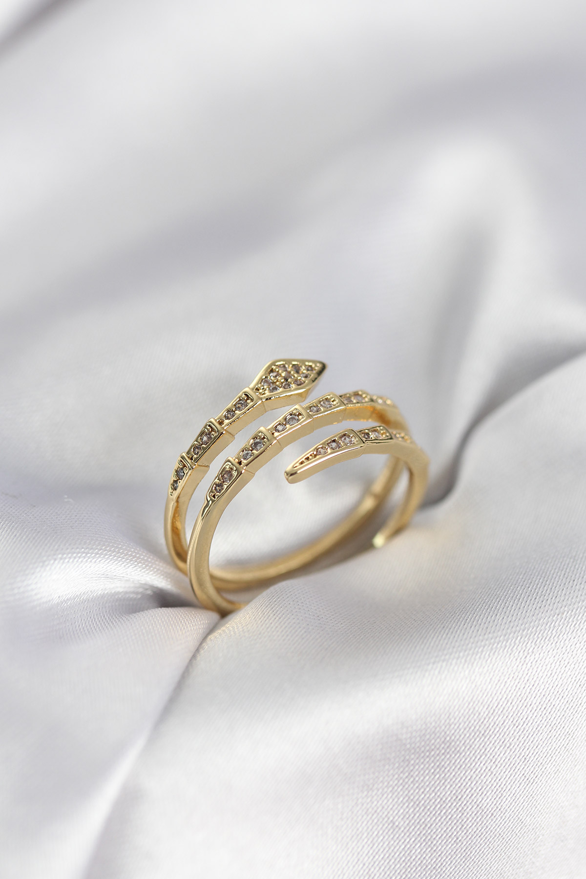Yılan Model Gold Renk Zirkon Taşlı Kadın Yüzük