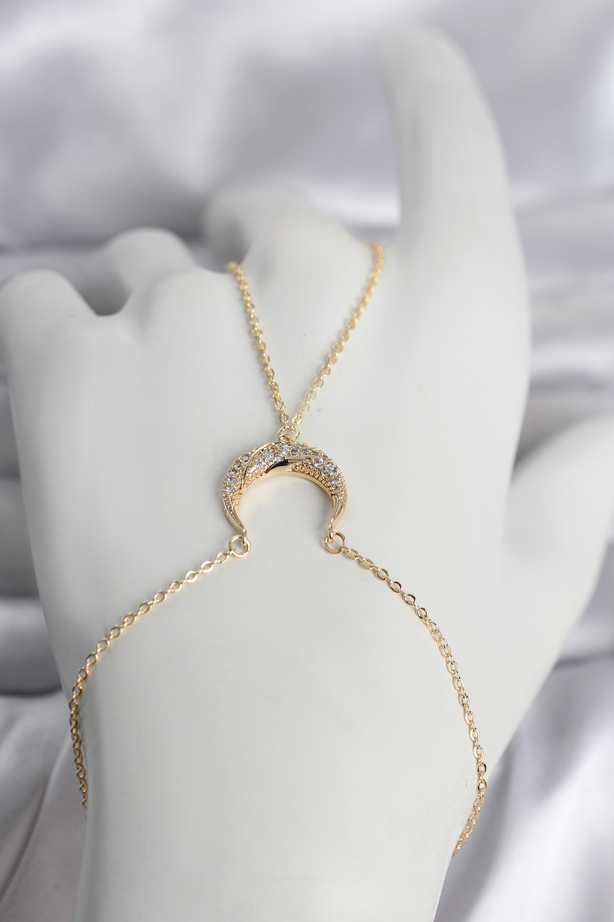 Pirinç Gold Renk Hilal Model Zirkon Taşlı Kadın Şahmeran