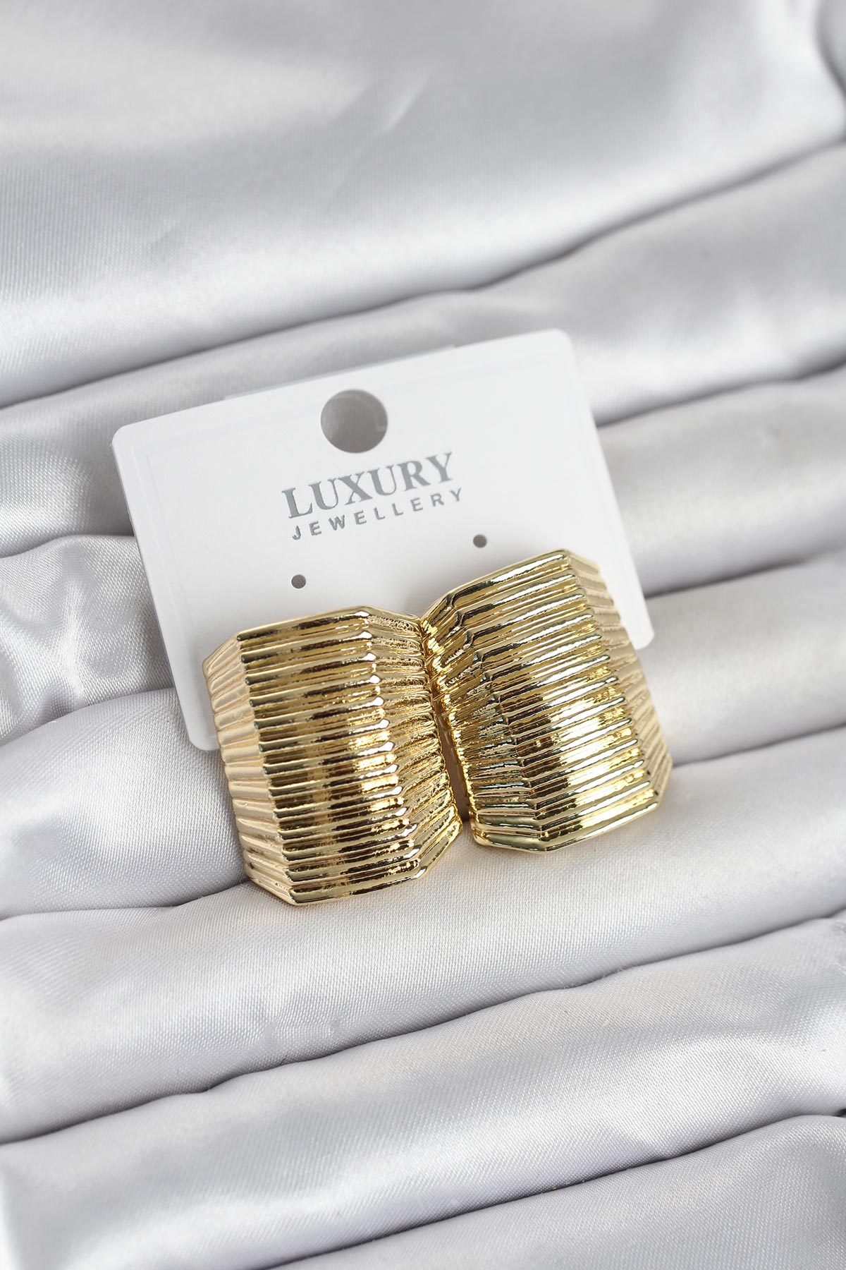 Gold Renk Pirinç Vintage Esintili Statement Küpe