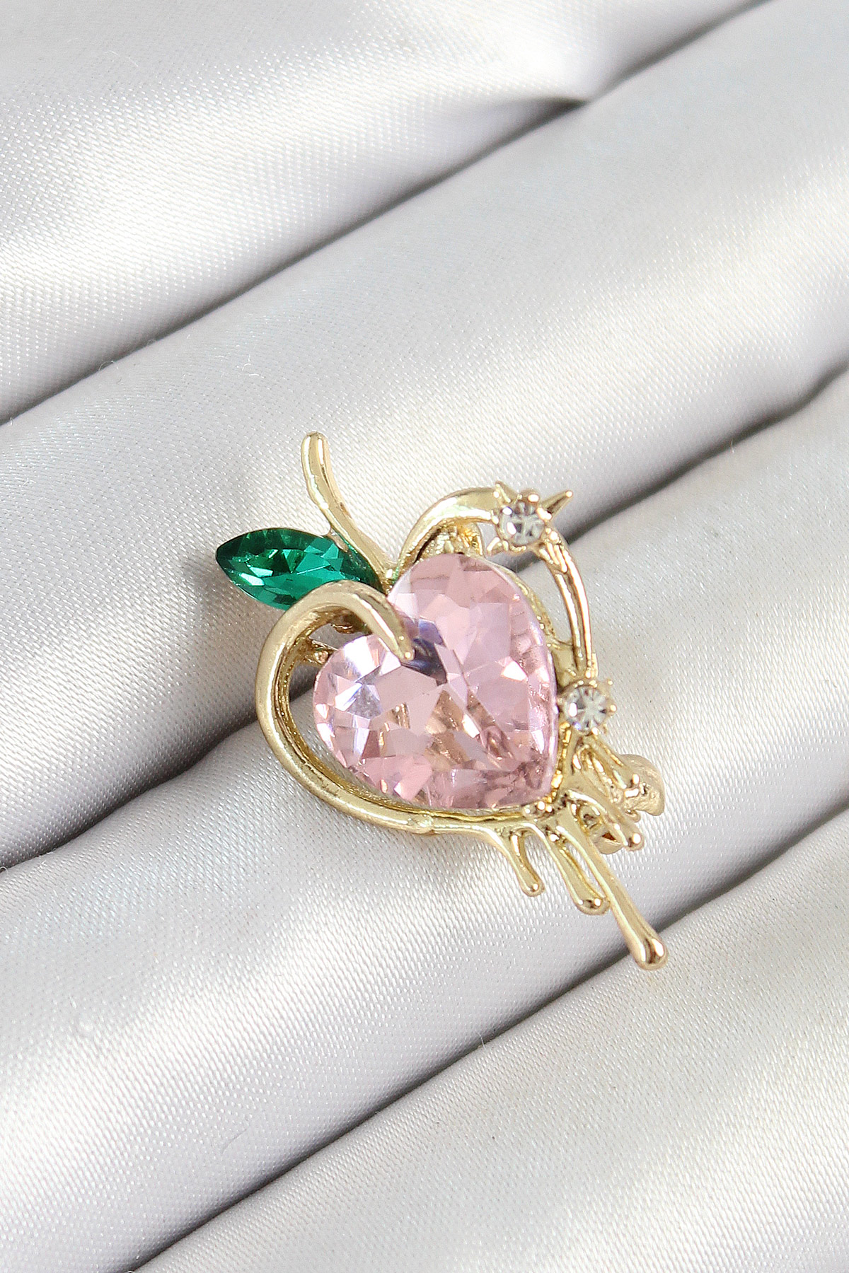 Pembe Ve Yeşil Zirkon Taşlı 3D Eriyen Kalp Figürlü Gold Renk Kadın Broş